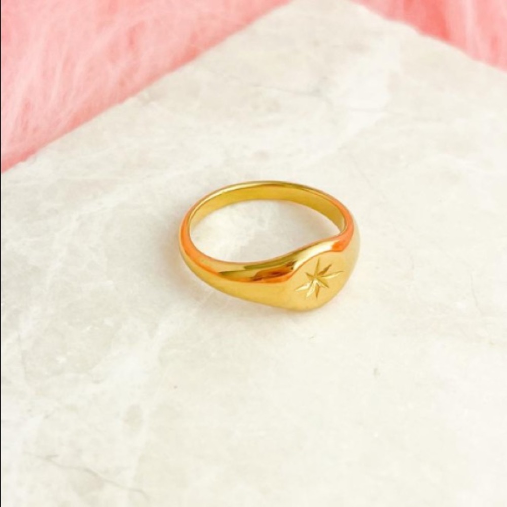Statement star ring - Picture 7 of 8